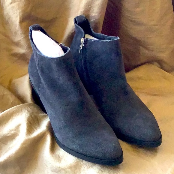 Dolce Vita Shoes - Dolce Vita Dk Gray Suede Booties.  Ladies 6.5. new!